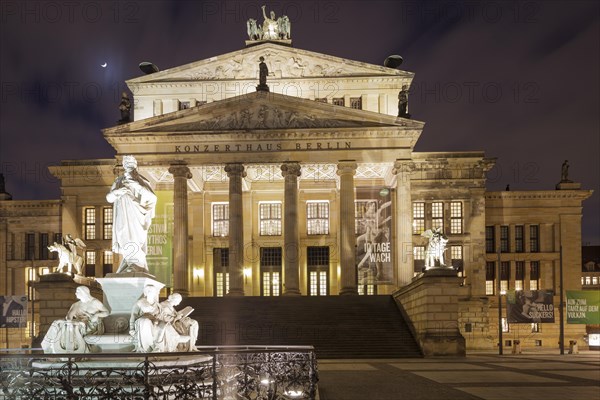 Schauspielhaus Berlin Concert Hall on Gendarmenmarkt and Schiller statue