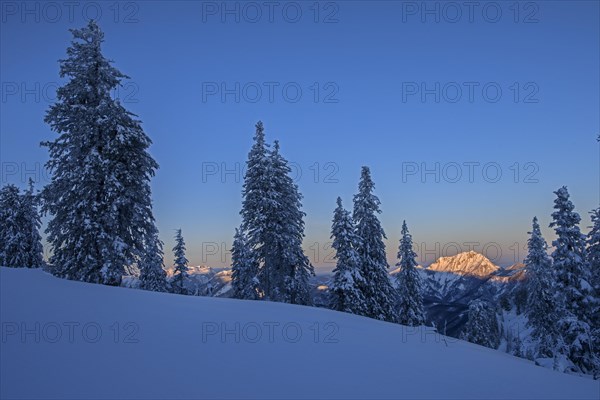 Sunrise at Kasberg with a view on Traunstein