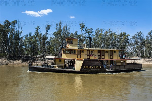 Old steamer on the Murray river