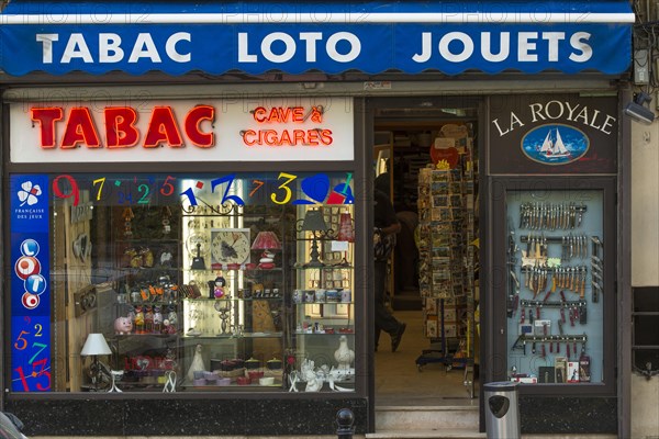 Tobacco and gift shop