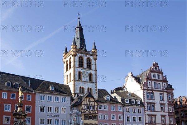 Church of St. Gangolf on Hauptmarkt square