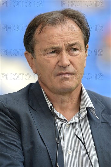 Coach Ewald Lienen