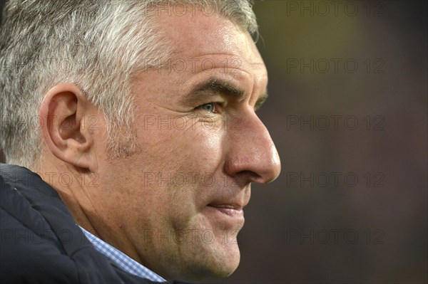 Head coach Mirko Slomka