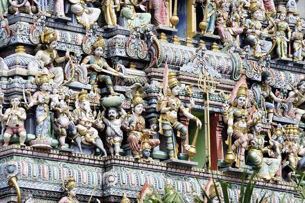 Figures at the entrance of a Hindu temple