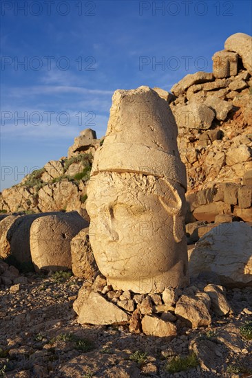 Broken statues around the tomb of Commagene King Antiochus 1 on top of Mount Nemrut