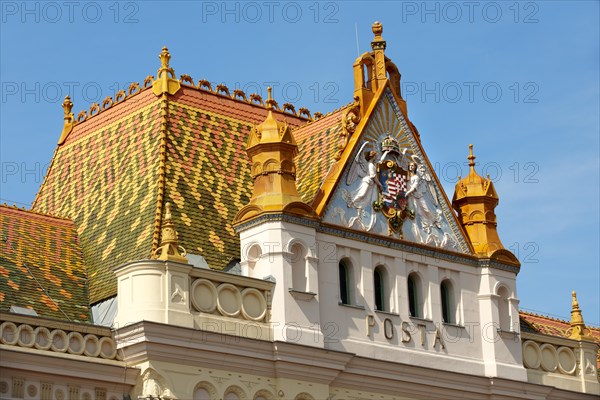 Zsolnay ornamentation on the Posta post building