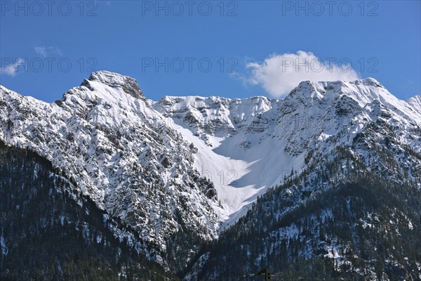 Hohe Kiste Mountain and Archtalkopf Mountain