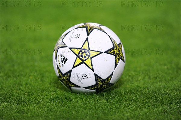Adidas Champions League ball