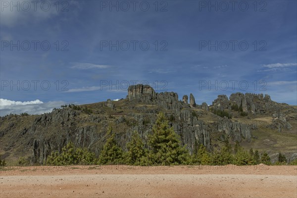 Cerro los Frailones o Cerro del Castillo rocks