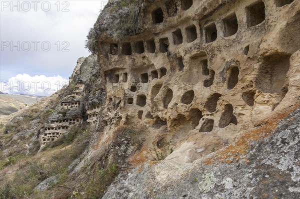 Ventanillas de Combayo tombs