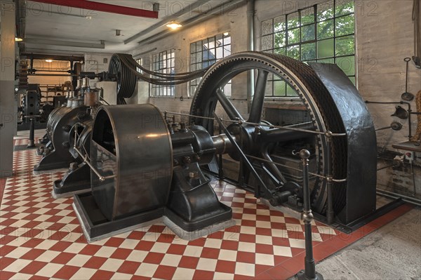Steam engine