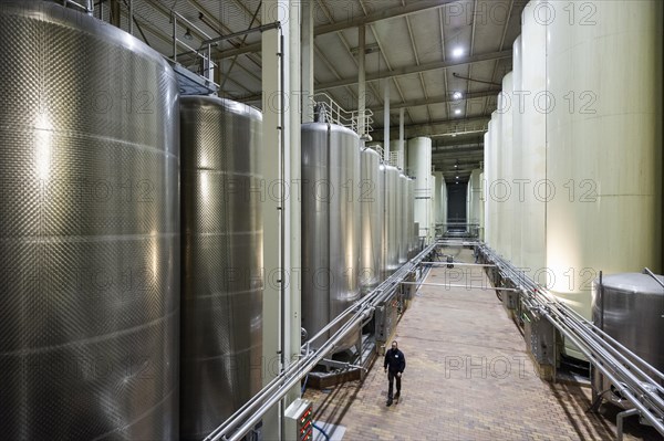 Wine tanks