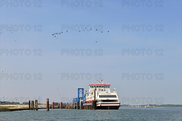 Ferry Uthlande at the jetty in Wittdun