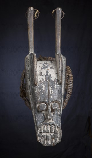 African mask