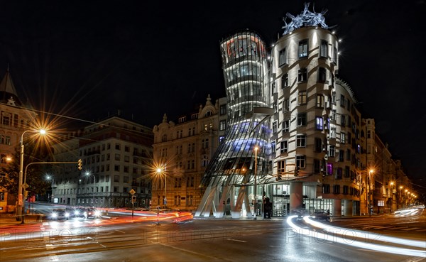 Dancing House