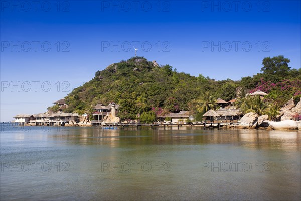 Small bungalow resort Ngoc Suong
