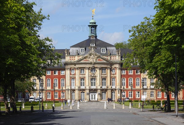 Prince Bishop's Palace with Westphalian Wilhelm University