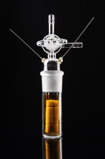 First glass test cell