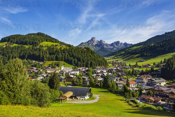 Filzmoos with mountain peak Bischofsmuetze