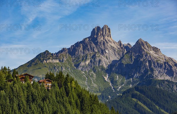 Gosaukamm with mountain peak Bischofsmuetze