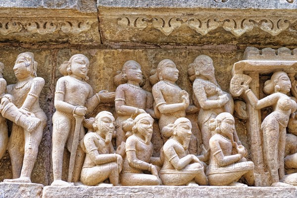 Sculptures on the walls of Lakshmana Temple