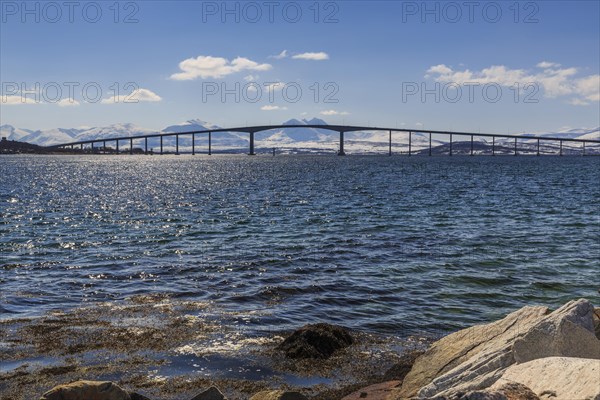 Sandnessund bridge over the Sandnessund in backlight