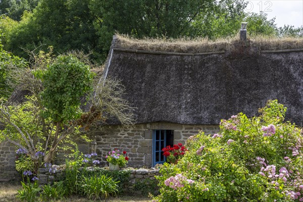 Thatched houses in the village of La Madeleine