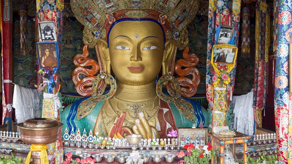 Buddha statue