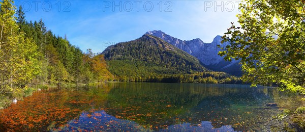 Hinterer Langbathsee with Hoellengebirge