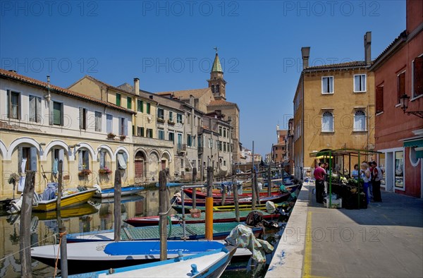 Fishing boats in the Vena Canal