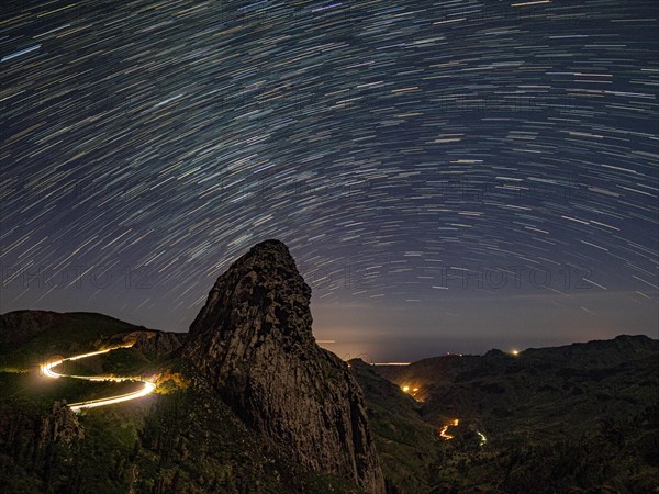 Star trails over the Roque de Agando