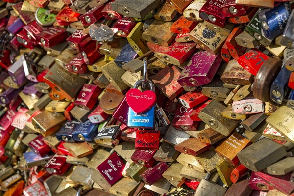 Love locks
