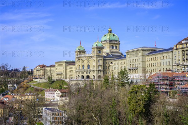 View from the Kirchenfeld Bridge to the Bundeshaus