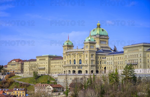 View from the Kirchenfeld Bridge to the Bundeshaus