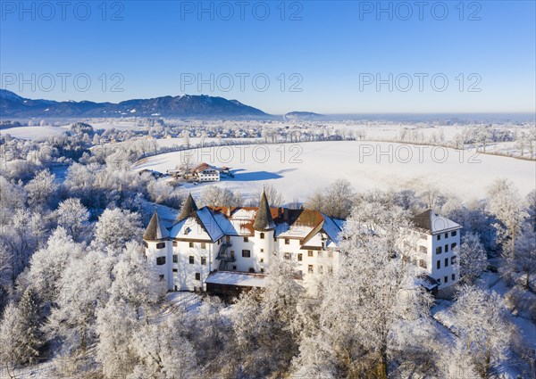 Sigriz Castle near Reichersbeuern in winter