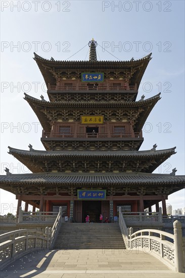 Huayan Temple