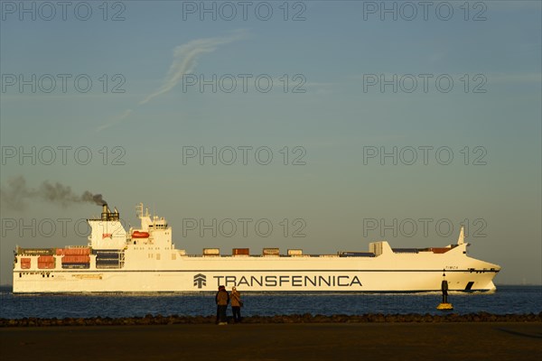 Container ship near the Kugelbake