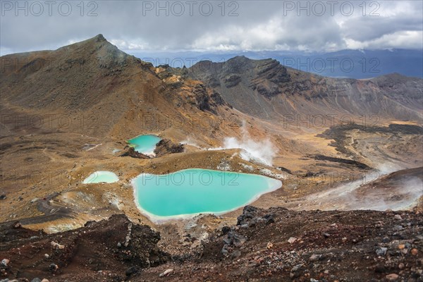 Turquoise Crater Lake, Blue Lake