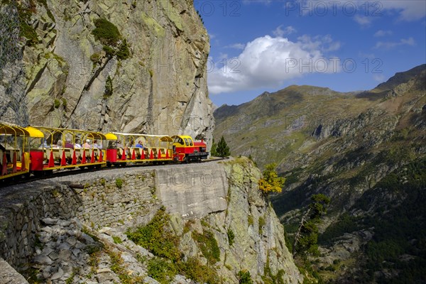 Mountain railway, train
