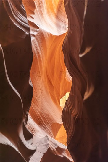 Washed out sandstone in different shades of red