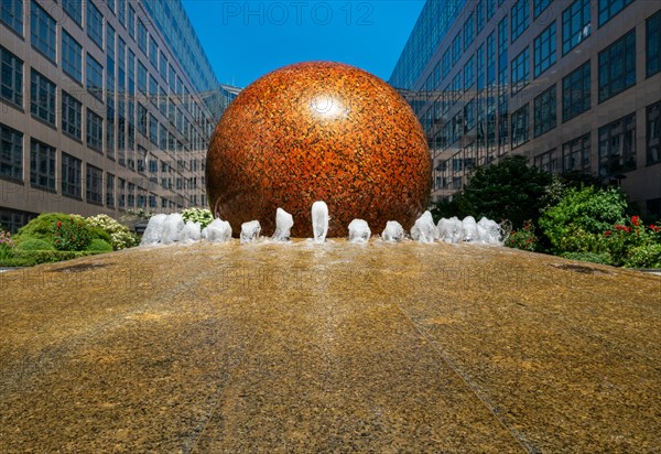 The spherical fountain in the courtyard of the Spree Bogen in Berlin Moabit