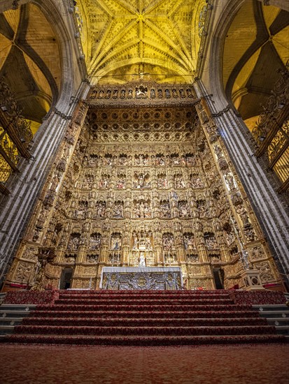 Golden main altar with biblical figures