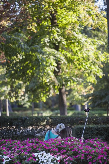 Taking selfies at the Retiro park