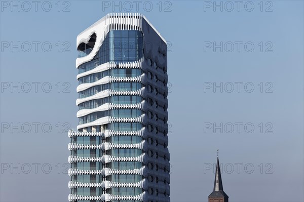 RKM 740 high-rise residential building