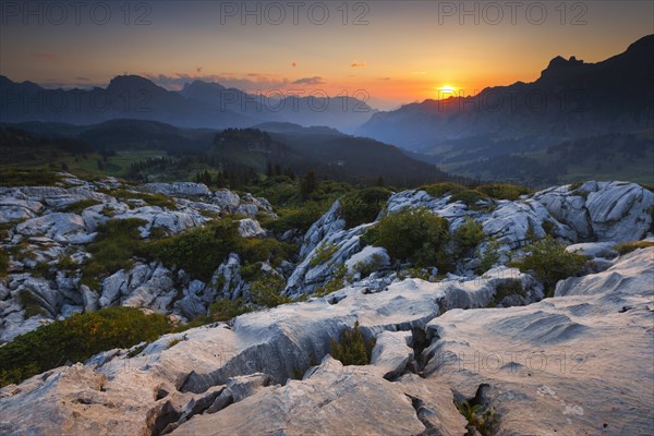 Karst landscape at the Pragelpass