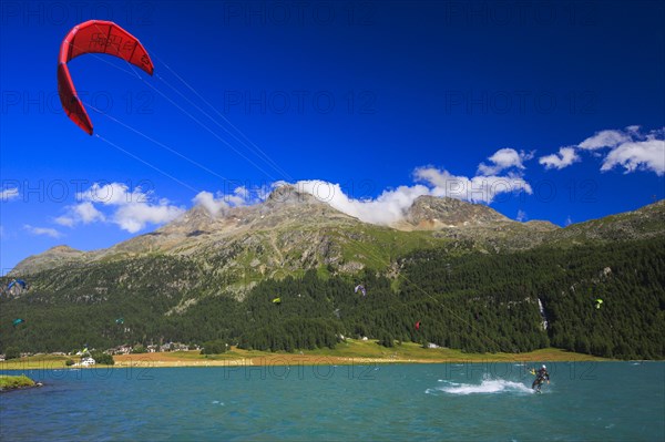 Kitesurfing