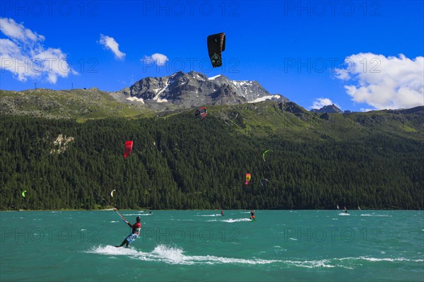 Kitesurfing