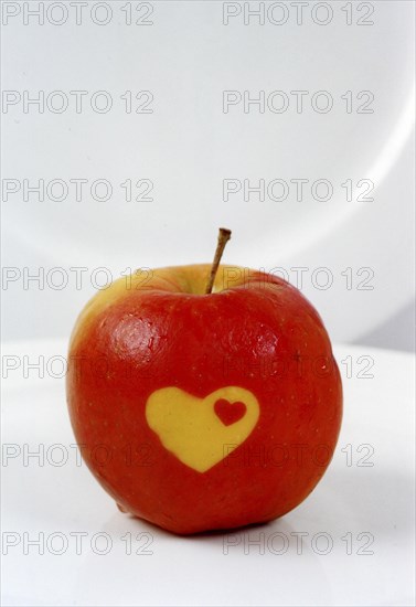 Apple with heart