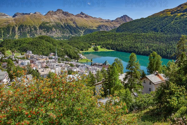 Village overview with Lake St