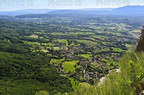 The Savoy community of Archamps in the Geneva basin